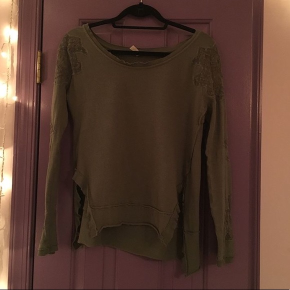 Sweater - Picture 2 of 3